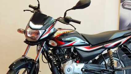 फुल्ल टॅंकवर 800 KM ची रेंज अन् किंमत फक्त 69 हजार रुपये ! ‘या’ बाईक पुढे ग्राहकांना दुसरं काही दिसतंच नाही