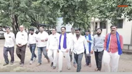 Buldhana Crime Case : “तुझा धर्म कोणता ?”विचारलं आणि वस्त्र काढून …; खामगावच्या गुन्हेगारांना मोक्का लावा, आंबेडकर समाजाची मागणी