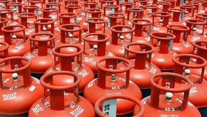 LPG सिलेंडर महाग की स्वस्त? 1 ऑगस्टला लागू होतील नवे दर