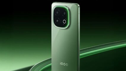 iQOO 13 चा नवा व्हेरिअंट भारतात लाँच, तब्बल इतकी आहे किंमत! असे आहेत स्मार्टफोनचे स्पेसिफिकेशन्स