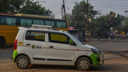 Ola-Uber ड्रायव्हर होण्याचा विचार करताय? कंपनी लवकरच लागू करणार ‘हा’ नियम