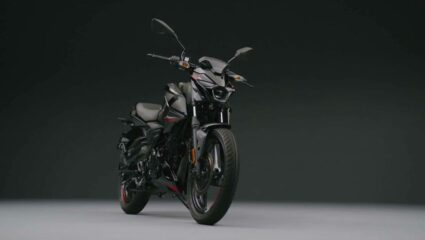 ग्राहकांनी Bajaj च्या ‘या’ बाईककडे फिरवली पाठ ! चक्क लाँच झाल्याच्या 2 वर्षातच बंद केली विक्री