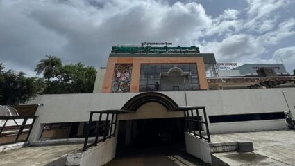 10 वर्षानंतरही ठाकरे बालनाट्यगृहाचे काम अर्धवटच; खर्च 2 कोटींवरून 29 कोटींपर्यंत वाढला