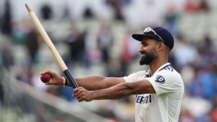 IND vs ENG : दहा विकेट घेतल्यानंतर आकाशदीपने विजयाचे श्रेय दिलं त्याच्या खास व्यक्तीला, Video Viral