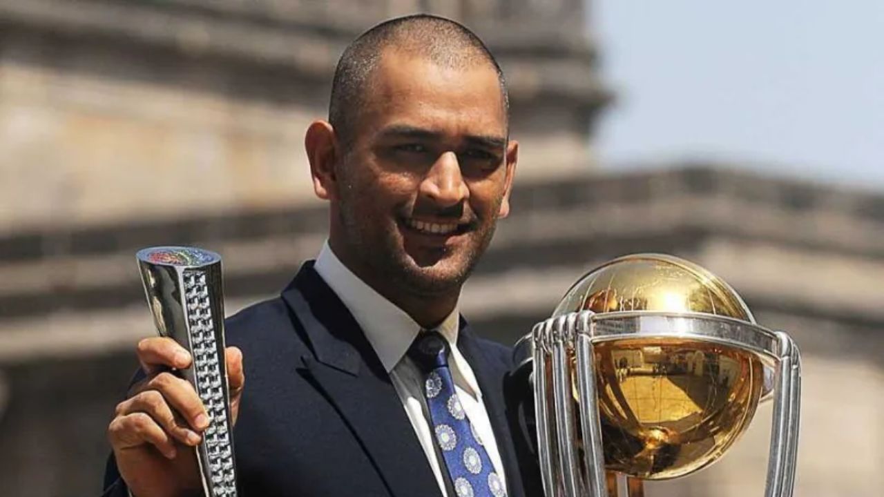 एमएस धोनीच्या नेतृत्वाखाली भारताने 2010 आणि 2016 मध्ये आशिया कप जिंकला आहे. रोहितच्या नेतृत्वाखाली भारताने 2018 आणि 2023 मध्ये समान संख्येने आशिया कप जिंकले आहेत. फोटो सौजन्य – X