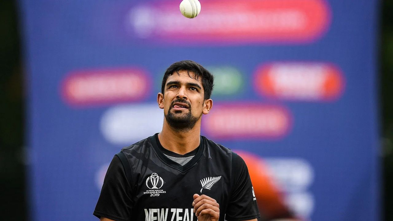टिम साउदी आणि रशीद खाननंतर क्रिकेटच्या सर्वात लहान स्वरूपात असे करणारा सोधी हा फक्त तिसरा आणि न्यूझीलंडचा दुसरा गोलंदाज बनला आहे. सोधीने झिम्बाब्वेविरुद्धच्या सामन्यात ४ षटकांत फक्त १२ धावा देत ४ बळी घेतले. फोटो सौजन्य - सोशल मिडीया