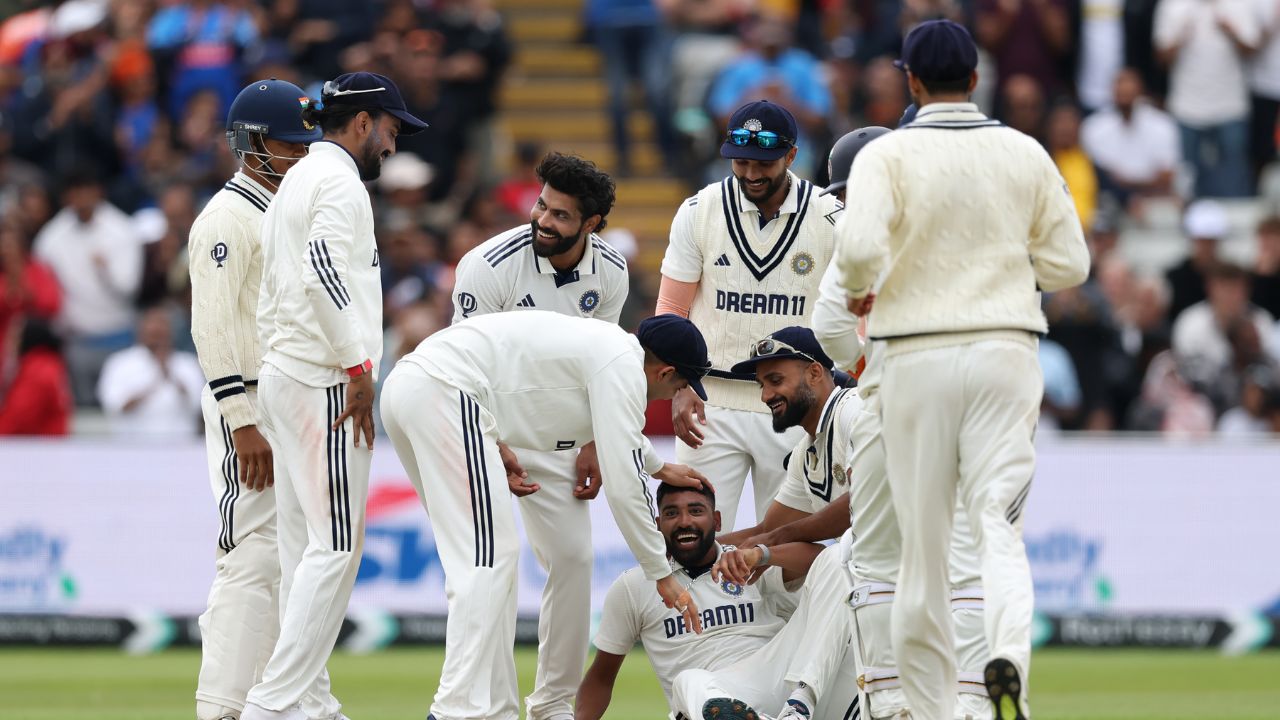 टीम इंडियाने सुरू असलेल्या इंग्लंड विरुद्ध मालिकेमध्ये दुसऱ्या सामन्यात एजबॅस्टनमध्ये 336 धावांनी पराभूत केले याआधी भारताच्या कोणत्याही कर्णधाराने या मैदानावर सामना जिंकला नव्हता. फोटो सौजन्य - BCCI