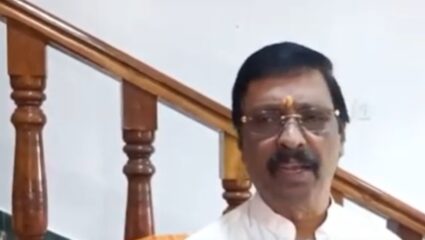 Sindhudurg : कोकणातील रस्त्यांची दुर्दशा, राणे-गडकरींना राऊत यांचा सडेतोड सल्ला ‪