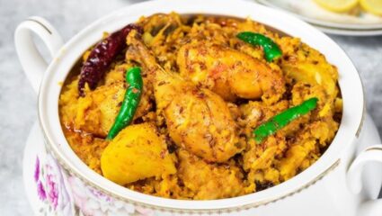 गटारी स्पेशल : बिर्याणीची झंझट नको वाटते मग यंदाच्या मेजवानीत करा मसालेदार चिकन खिचडीचा बेत