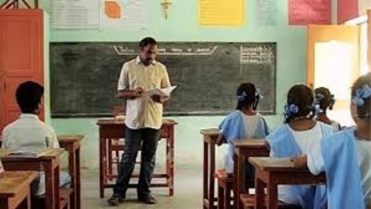 Primary School Teachers Must Complete This Course To Keep Their Jobs