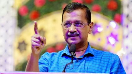 PM-CM हटवण्याच्या विधेयकावरून गदारोळ; अरविंद केजरीवालांनी अमित शहांना विचारले फक्त प्रश्न दोन