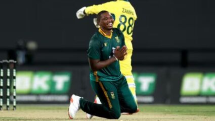 AUS vs SA : लुंगी एनगिडीने ऑस्ट्रेलियाच्या भूमीवर रचला इतिहास; कंगारूंच्या पाच विकेट घेताच बसला ‘या’ खास पंक्तीत