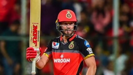 IPL 2026 : RCB चाहत्यांसाठी मोठी बातमी! स्फोटक फलंदाज AB De Villiers संघात परतणार, मिस्टर 360 डिग्रीने दिले संकेत