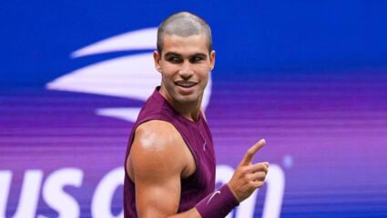 US Open 2025 : कार्लोस अल्काराजची विजयी सलामी; महिलांमध्ये वेनस विल्यम्सच्या पदरी पराभव 