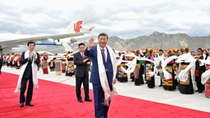 Xi Jinping Tibet visit : राजकीय स्थिरतेसाठी चीनचे राष्ट्राध्यक्ष शी जिनपिंग यांचे प्रगतीशील पाऊल; तिबेट वारीमागे नेमके कारण काय?