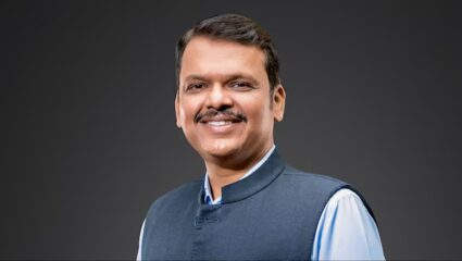 Devendra Fadnavis : जनतेला देण्यात येणाऱ्या सेवा पारदर्शक, गतिशील आणि तंत्रज्ञानयुक्त असाव्यात – देवेंद्र फडणवीस