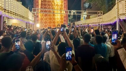 गणेशोत्सव पारंपरिकतेला आधुनिकतेची जोड; सोशल मीडिया रिल्स अन् ब्लाँगर स्पर्धेचे आयोजन