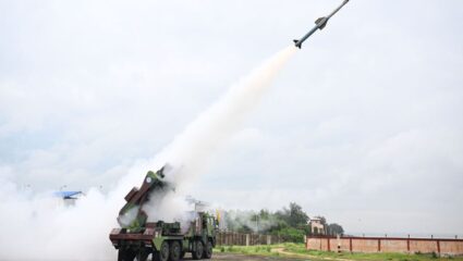 DRDO ची कमाल! स्वदेशी ‘एअर डिफेन्स सिस्टिम’ची यशस्वी चाचणी, ओडिशाच्या किनाऱ्यावर IADWS ने दाखवली ताकद