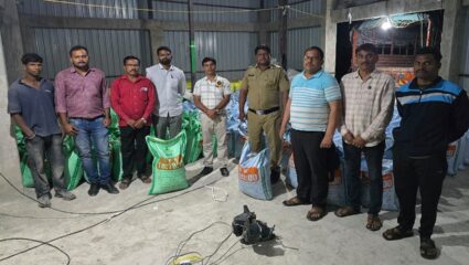 कासेगाव येथे लाखो रूपयांचा अवैध खतसाठा जप्त; जिल्हास्तरीय पथकाकडून धडक कारवाई