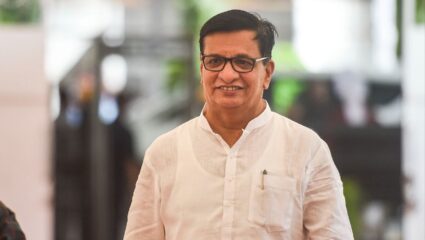 आम्हाला नथुराम गोडसे व्हावं लागेल…; कीर्तनकारांनी थेट कॉंग्रेस नेते बाळासाहेब थोरातांना दिली धमकी