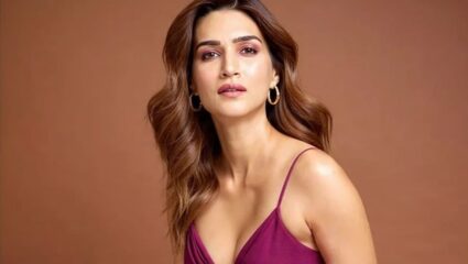 Kriti Sanon ने मुंबईत खरेदी केले ‘स्वप्नांचे घर’, किंमत ऐकून तुम्ही व्हाल थक्क…