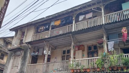 MHADA Redevelopment Dispute : जुन्या, धोकादायक इमारतींचा प्रश्न कायम! 14 वर्षांपासून पुनर्विकास रखडल्याने रहिवासी न्यायालयात