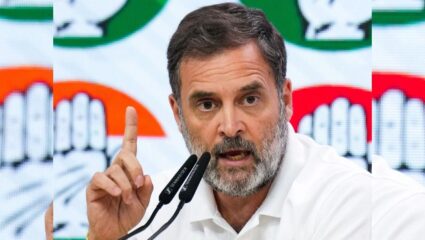 मारा..जोरात मारा..तोडून टाका; कॉंग्रेस-भाजप कार्यकर्ते एकमेकांना भिडले, राहुल गांधींची पोस्ट चर्चेत