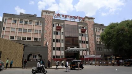 Pune Civic Poll Row:  पुणे महापालिकेतील प्रभागरचनेवरून महायुतीत मिठाचा खडा; अजित पवारांच्या राष्ट्रवादीत जाहीर नाराजी