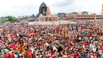 कुबेरेश्वर धाममध्ये पुन्हा मोठी दुर्घटना; कावड यात्रेत सहभागी झालेल्या चार भाविकांचा मृत्यू