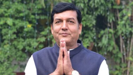 Nashik Crime : नाशिकच्या भाजप नेत्याच्या अडचणी वाढल्या, मारहाणीत गंभीर जखमी झालेल्या युवकाचा उपचारादरम्यान मृत्यू