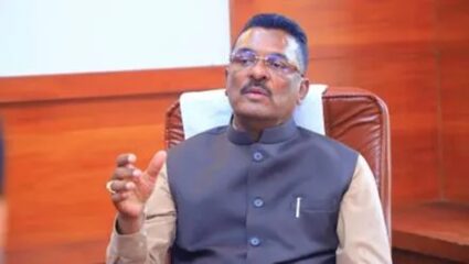 Pratap Sarnaik : एसटीचे लवकरच रिटेल इंधन विक्रीत पदार्पण, परिवहनमंत्र्यांची माहिती