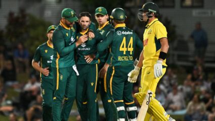SA vs AUS: केशव महाराजच्या फिरकीसमोर कांगारू फलंदाजांचे लोटांगण, दक्षिण आफ्रिकेचा ऑस्ट्रेलियावर ऐतिहासिक विजय!