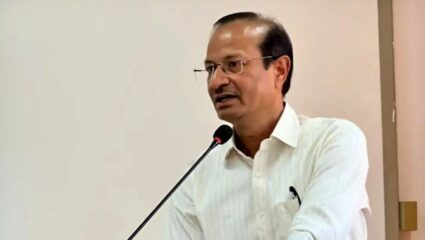 Sanjay Kumar: महाराष्ट्रातील निवडणुकांबद्दल चुकीची माहिती देणं भोवलं; संजय कुमार यांच्याविरोधात गुन्हा दाखल
