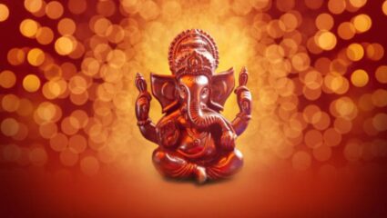 Ganesh Chaturthi 2025: तूच सुखकर्ता, तूच दुःखहर्ता…! गणपती उत्सवानिमित्त लाडक्या प्रियजनांना पाठवा भक्तिमय शुभेच्छा