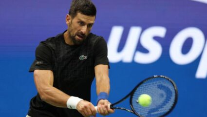 US Open 2025 : नोवाक जोकोविकची दमदार मुसंडी! खराब फॉर्मला भेदून तिसऱ्या फेरीत धडक 