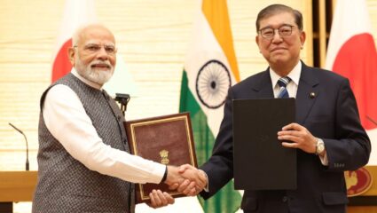 जपानी पंतप्रधानांना भेटताच पंतप्रधान मोदी म्हणाले Arigato Gozaimas; काय आहे याचा अर्थ?