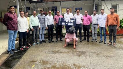 महिलेचे दागिने चोरणाऱ्याला दिल्लीतून ठोकल्या बेड्या; चौकशीतून आरोपीबाबत धक्कादायक माहिती समोर