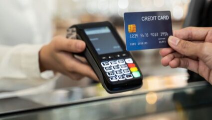 Credit Card शी संबंधित ‘ही’ गोष्ट तुम्हाला माहिती आहे का? जाणून घ्या
