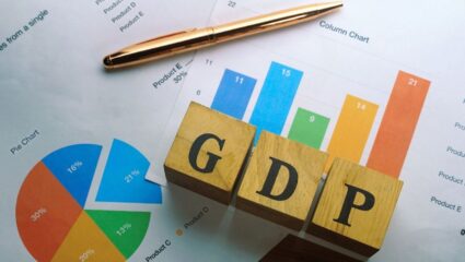 जून तिमाहीत भारताचा GDP मंदावण्याची शक्यता, मार्चच्या तुलनेत 6.5 टक्क्यांपर्यंत घसरण्याचा अंदाज