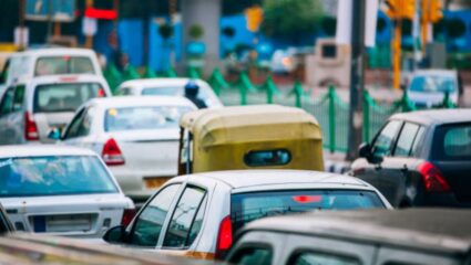 स्वातंत्र्यानंतरच्या 79 वर्षात भारतीय ऑटो इंडस्ट्रीत अनेक गाड्या आल्या, मात्र ‘या’ 5 कारची सर कुणालाच नाही