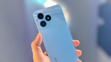 Realme 828 Fan Festival: संपता संपणार नाही बॅटरी, Realme ने सादर केला नवीन कॉन्सेप्ट फोन; बॅक-टू-बॅक पहा 25 चित्रपट