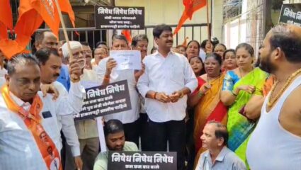 “सत्ताधारी मंत्र्यांच्या बेजबाबदार वर्तणुकीचा निषेध!”; ठाकरे गटाचा सरकारविरोधात जनआक्रोश मोर्चा