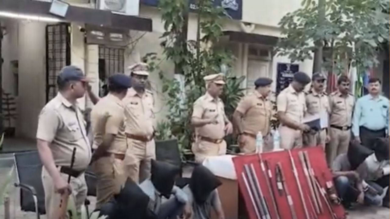Latur Crime Police Succeed In Arresting Robbers Ausa Bhada Police Along With Citizens Will Be Honored