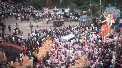 Latur: जिल्हाभरात गणरायाचे आगमन, पोलिसांचा कडक बंदोबस्त