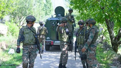 Operation Alakh: जम्मू-काश्मीरमधील कुलगाममध्ये ३ दिवसांपासून चकमक सुरू; आतापर्यंत २ दहशतवादी ठार; काहींची ओळख पटली