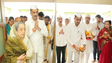 Shambhuraj Desai News: आईच्या वाढदिवशी शासकीय बंगल्यात गृहप्रवेश; शंभूराज देसाईचं ‘मेघदुत’शी आहे खास नातं?