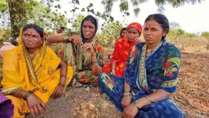 Ladki Bahin Yojna Latest update: लाडक्या बहिणींना सरकारचा दणका; अपात्र महिलांचा लाभ बंद होणार