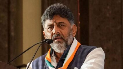 Karnatak News: मी गांधी कुटुंबाचा भक्त, ‘त्या’साठी माफी मागतो…: डी.के.शिवकुमारांनी माफी का मागितली?