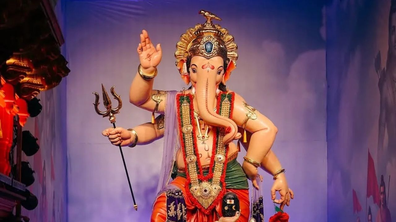 Mumbaicha Raja 2025 First Look: मुंबईचा राजा अवतरला! गणेश गल्लीच्या राजाच्या पहिल्या लूकचं भव्य अनावरण