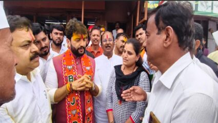पुरंदरचा विमानतळ प्रकल्प रद्द करावा; प्रकल्पबाधित शेतकऱ्यांची केंद्रीय मंत्र्यांकडे मागणी